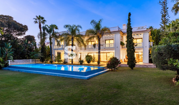 Villa - New Build - Estepona - Estepona