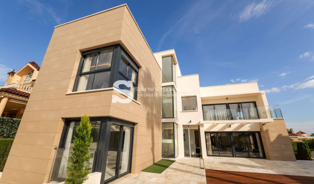 Villa - New Build - Torrevieja - Torrevieja