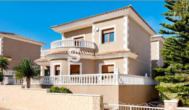 Villa - Obra nueva - Torrevieja - Los Altos