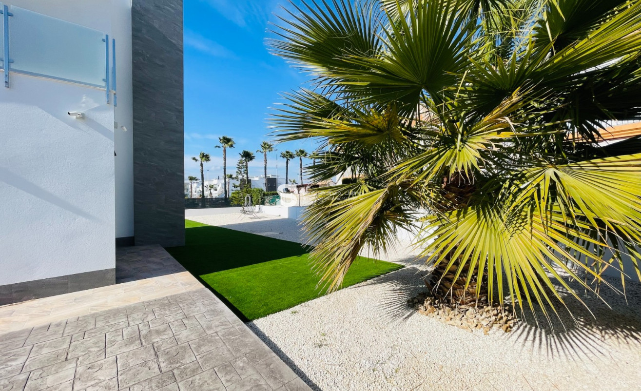 Nouvelle construction - detached - Torrevieja