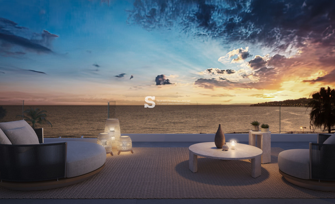 Obra nueva - Villa - Las Lagunas de Mijas