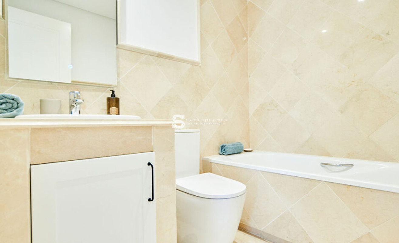 Obra nueva - Apartment - Marbella