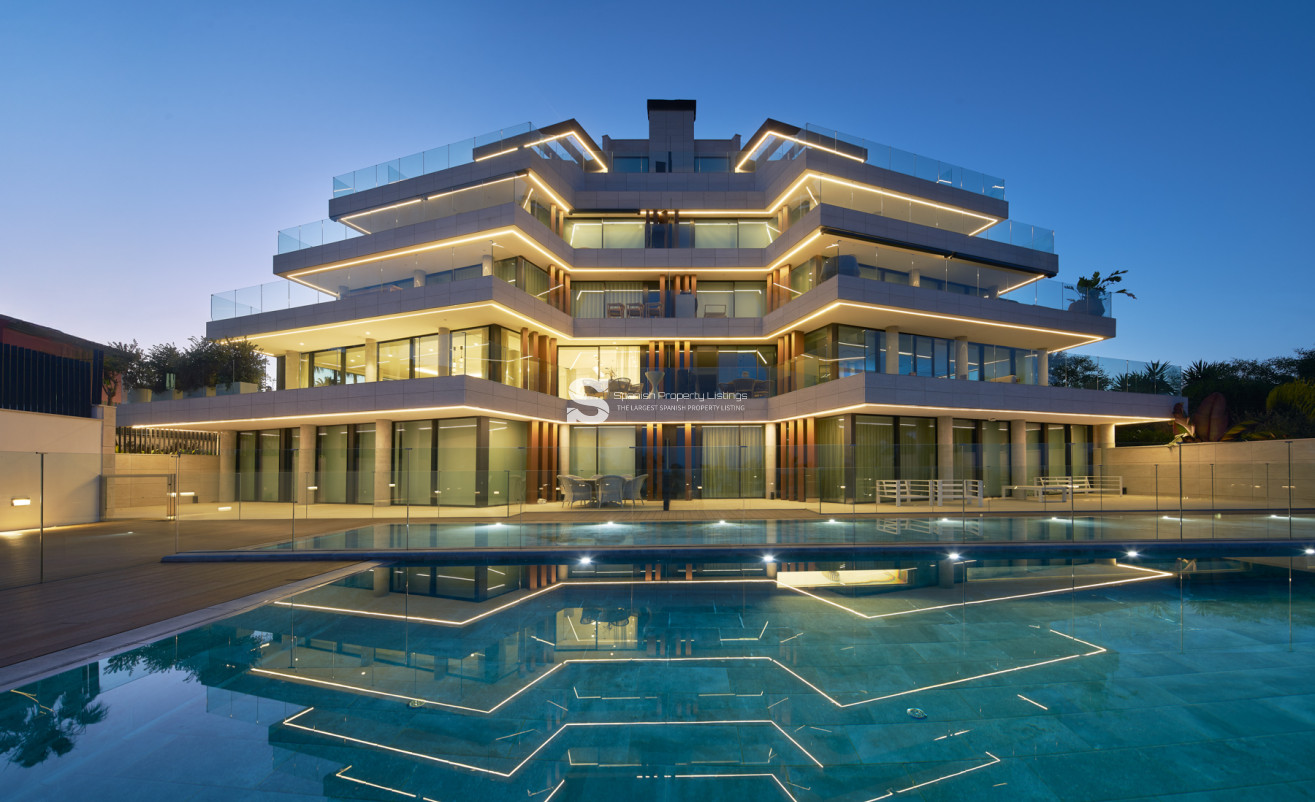 Nouvelle construction - Apartment - Estepona