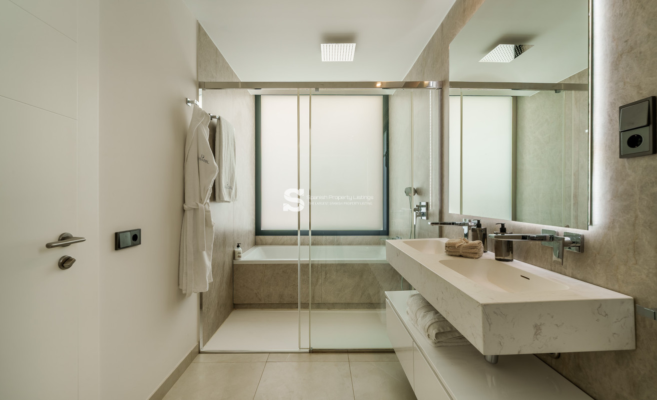 Obra nueva - Villa - Marbella