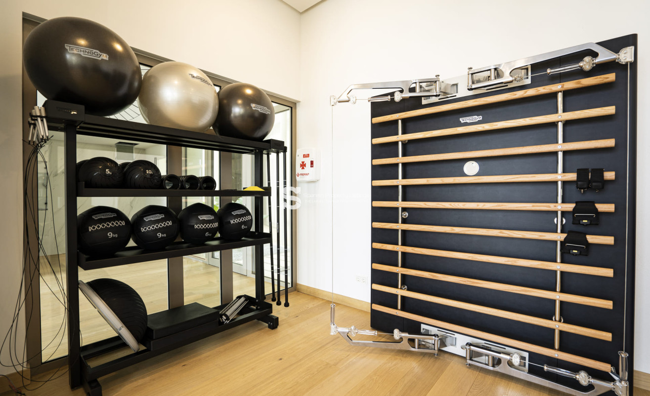 Obra nueva - Ático - Benahavís