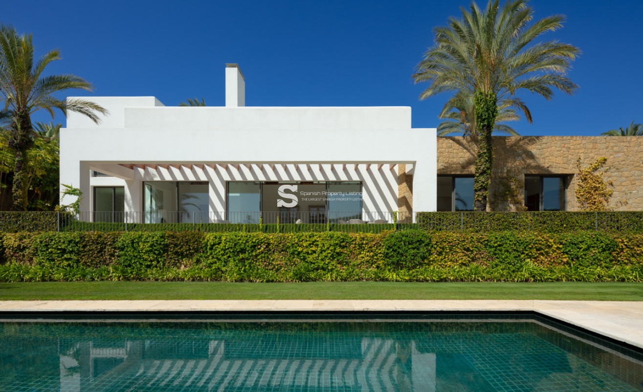 Obra nueva - Villa - Casares