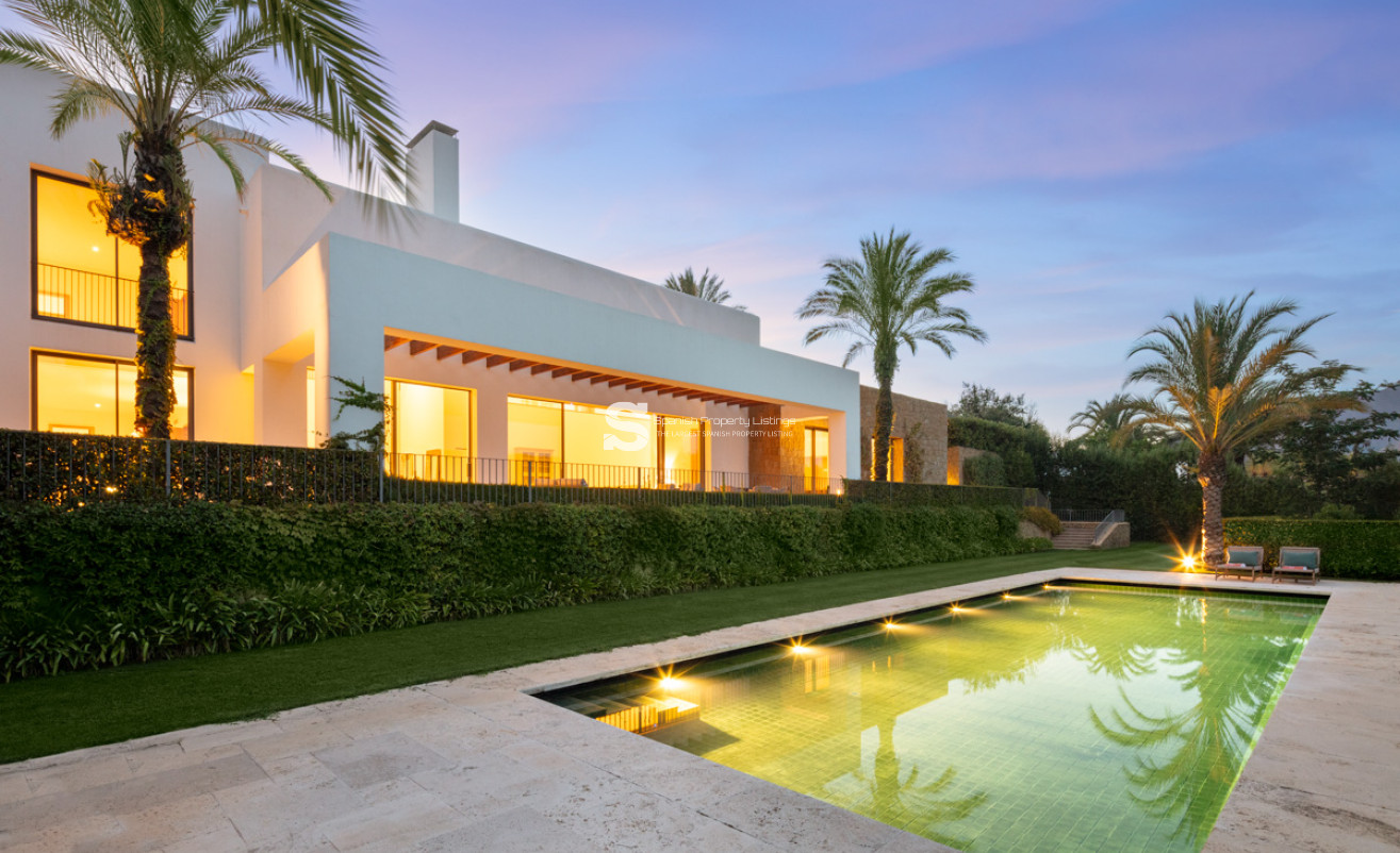 Obra nueva - Villa - Casares