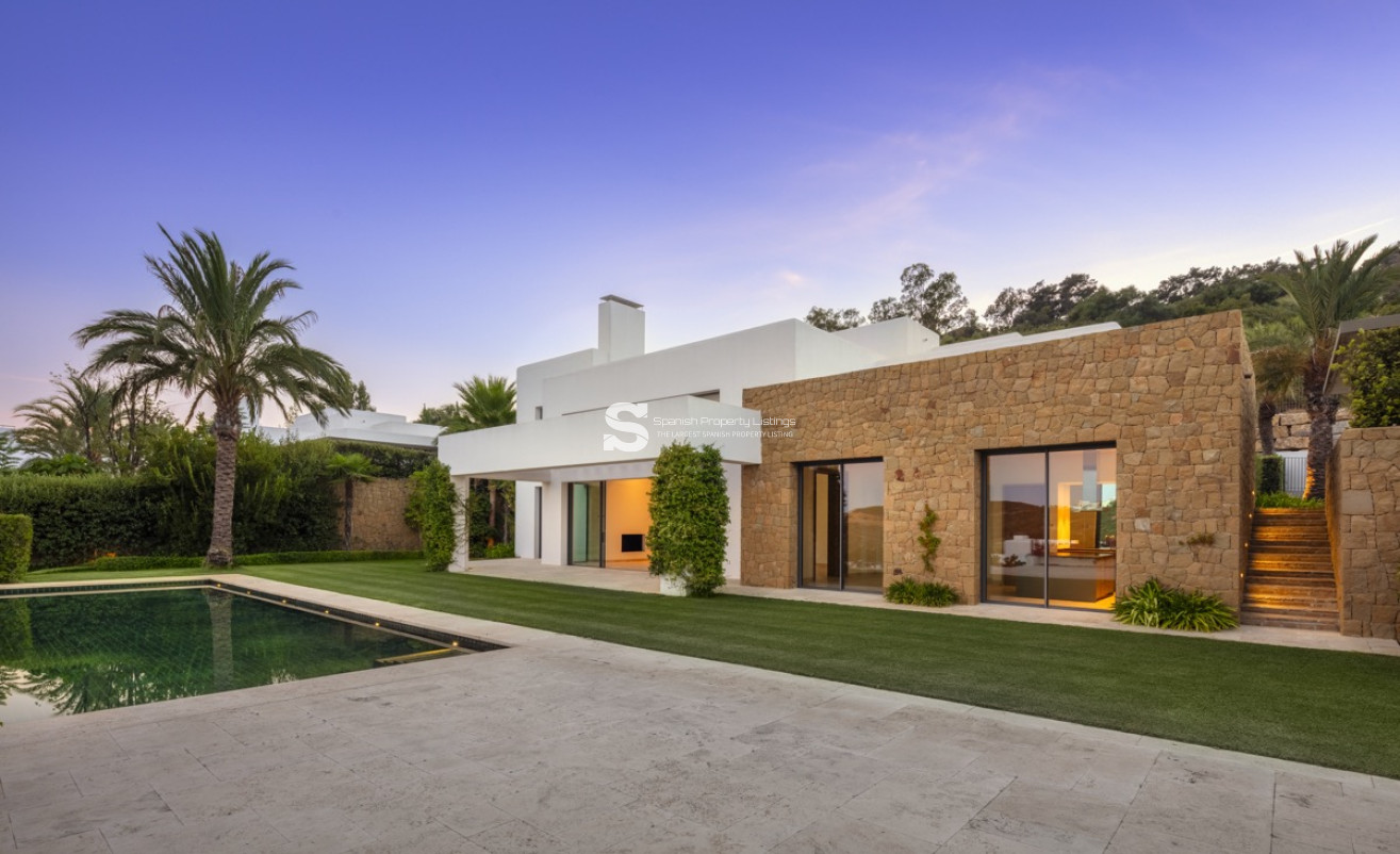 Obra nueva - Villa - Casares