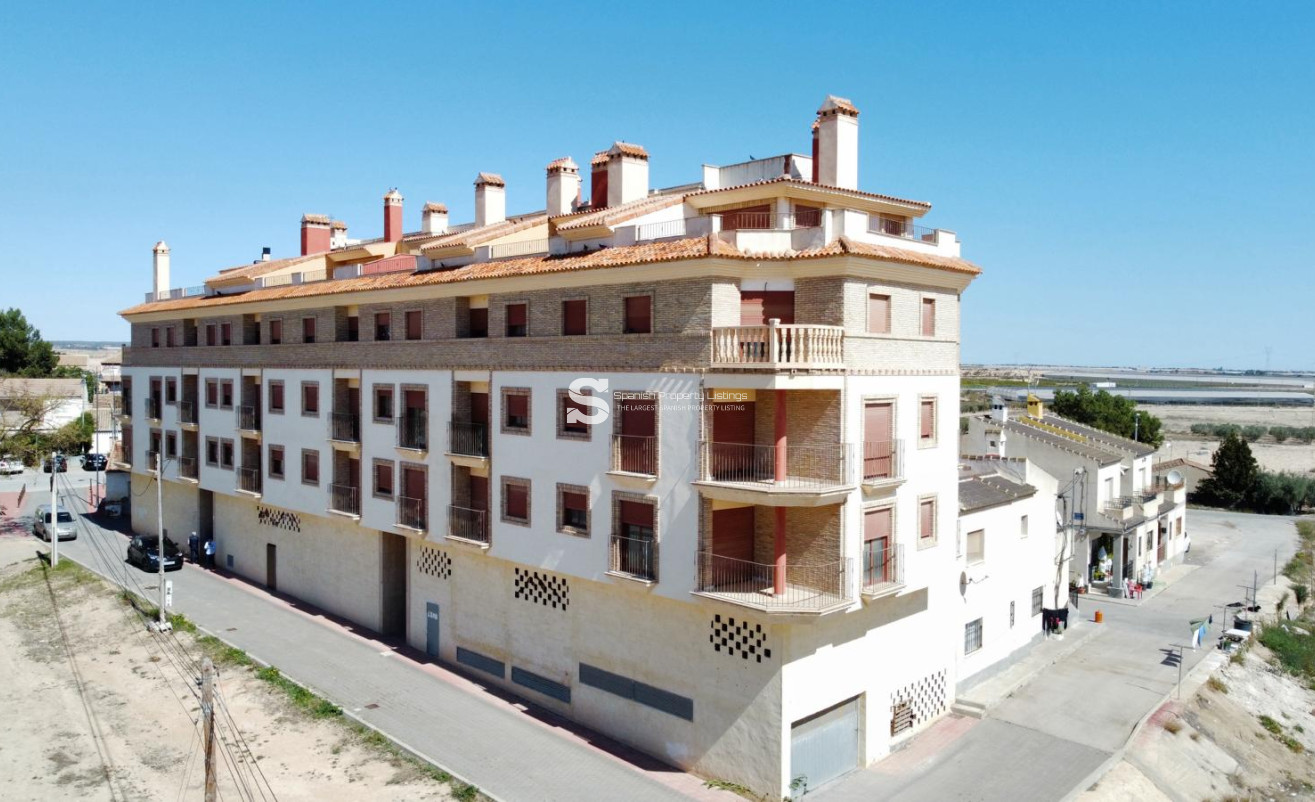 Obra nueva - Apartment - Jerónimo y Avileses