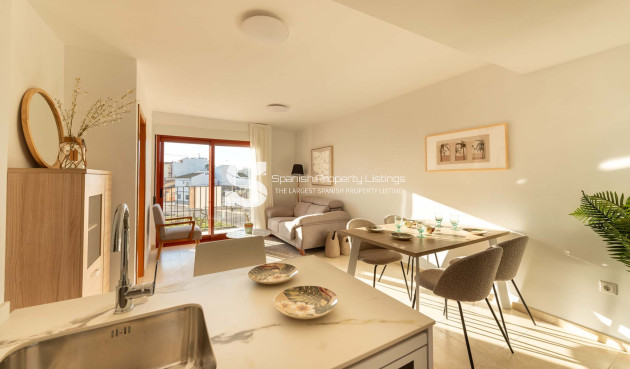 Obra nueva - Apartment - Jerónimo y Avileses