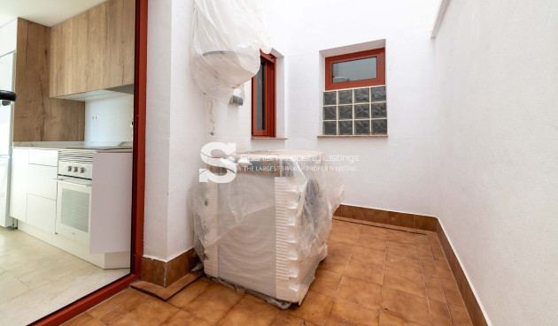 Obra nueva - Apartment - Jerónimo y Avileses