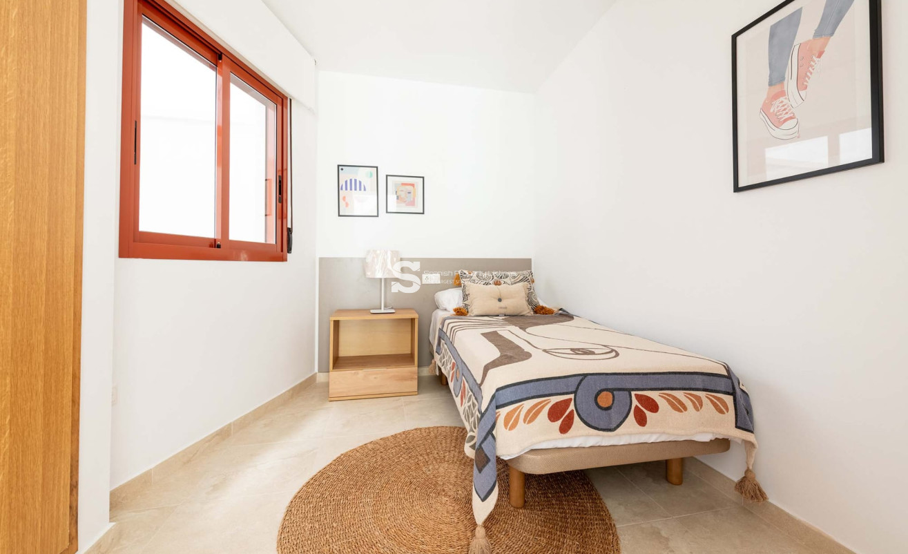 Obra nueva - Apartment - Jerónimo y Avileses