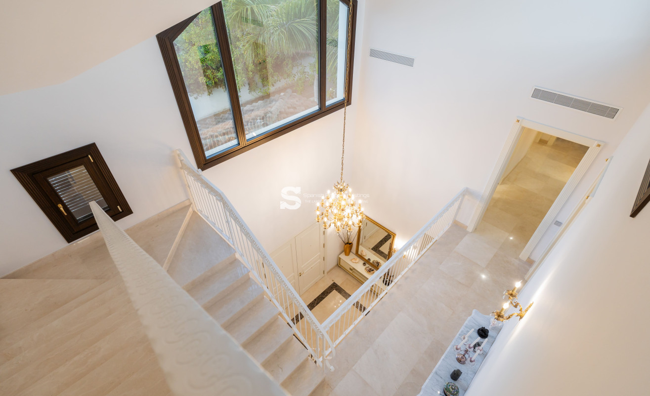 Obra nueva - Villa - Estepona