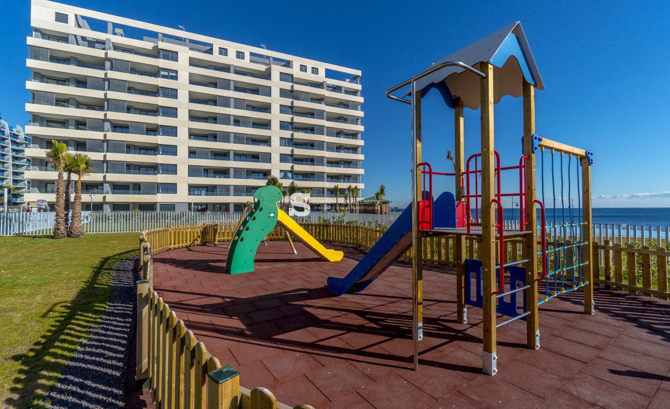 Resale - Apartment - Torrevieja - Punta Prima