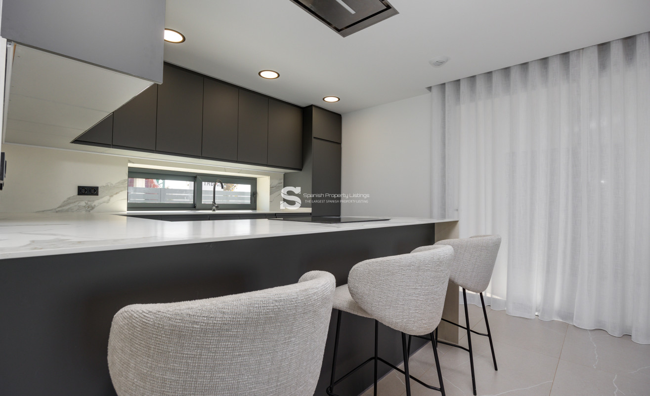 Nouvelle construction - detached - Torrevieja