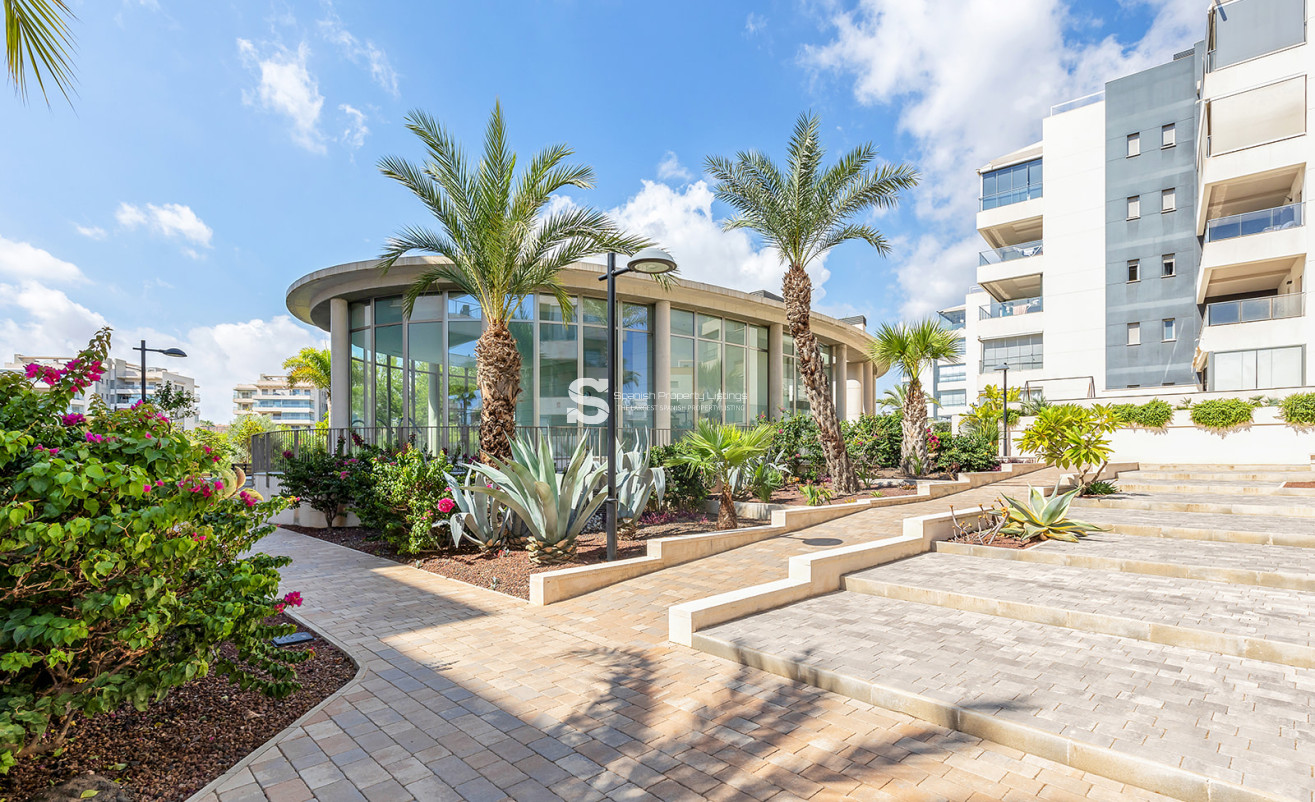 Resale - Apartment - Orihuela Costa - Villamartín