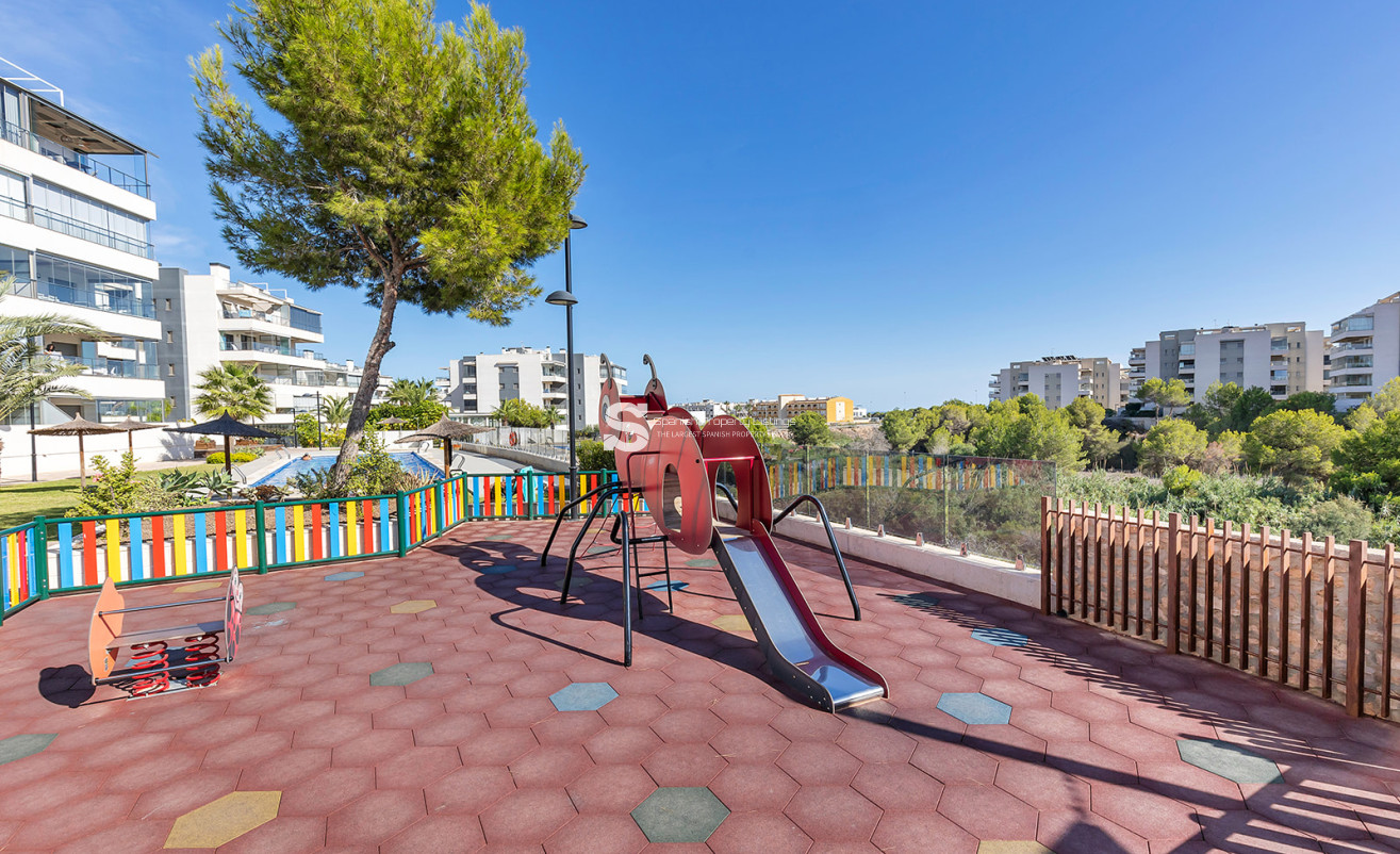 Resale - Apartment - Orihuela Costa - Villamartín