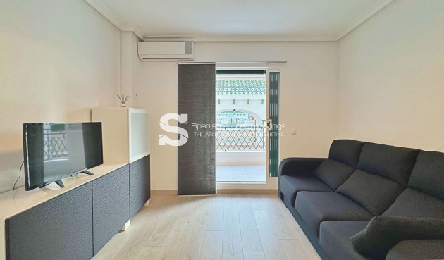 Resale - Apartment - Torrevieja - La Mata