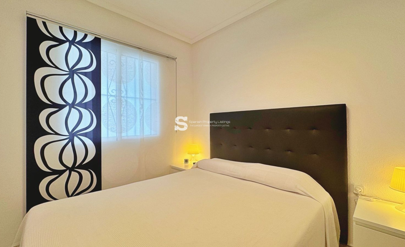 Resale - Apartment - Torrevieja - La Mata