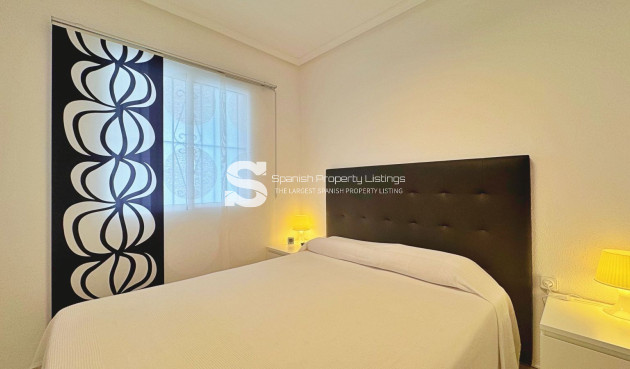 Resale - Apartment - Torrevieja - La Mata