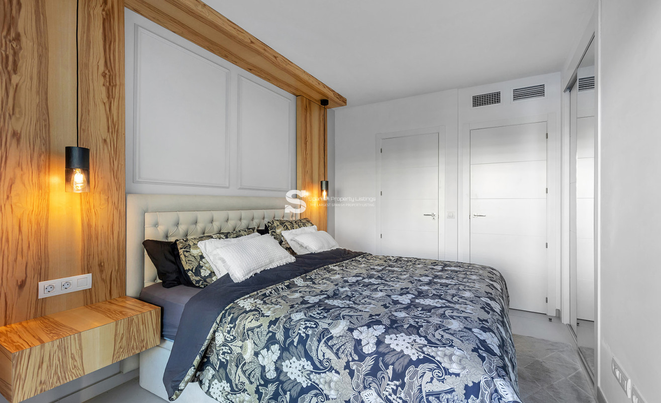 Resale - Apartment - Torrevieja - Punta Prima