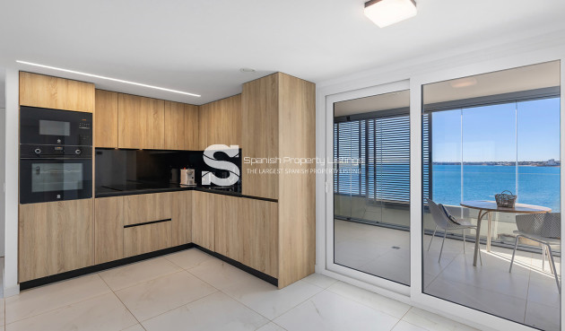 Resale - Apartment - Torrevieja - Punta Prima