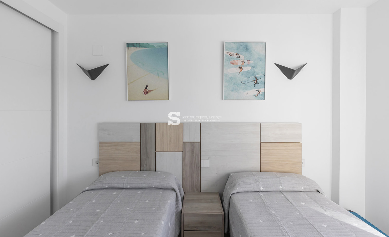 Resale - Apartment - Torrevieja - Punta Prima