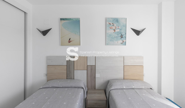 Resale - Apartment - Torrevieja - Punta Prima