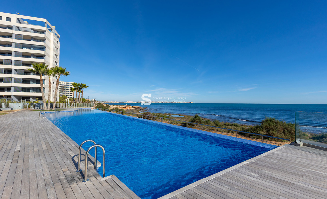 Resale - Apartment - Torrevieja - Punta Prima