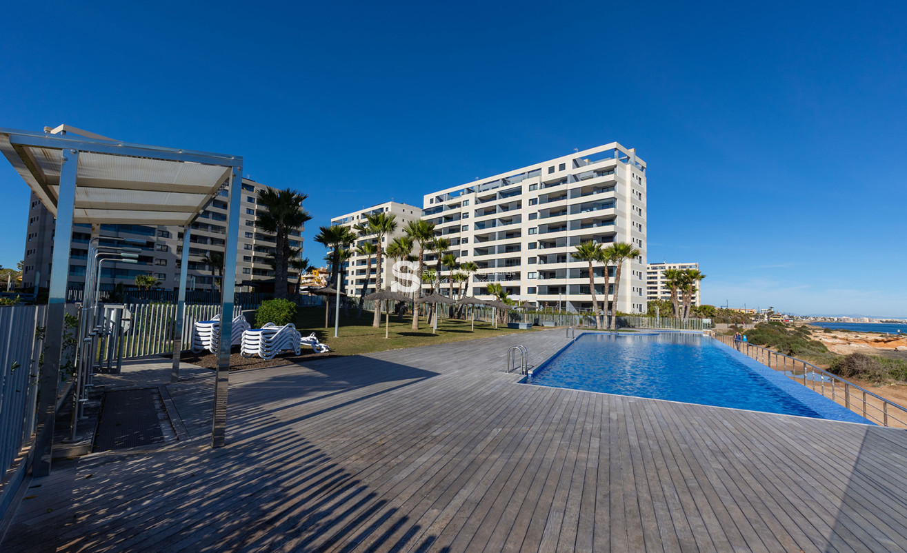 Resale - Apartment - Torrevieja - Punta Prima