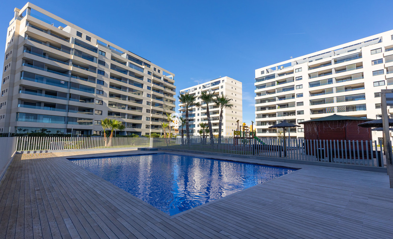 Resale - Apartment - Torrevieja - Punta Prima