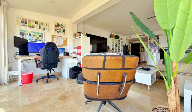 Resale - Apartment - Orihuela Costa - Campoamor