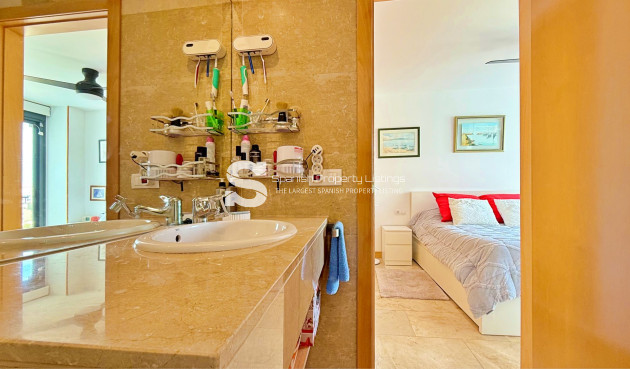 Resale - Apartment - Orihuela Costa - Campoamor