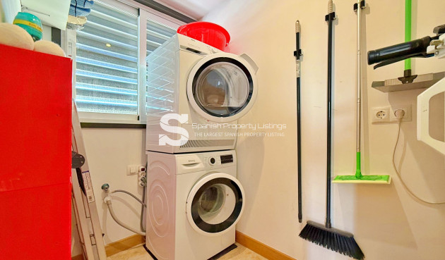 Resale - Apartment - Orihuela Costa - Campoamor