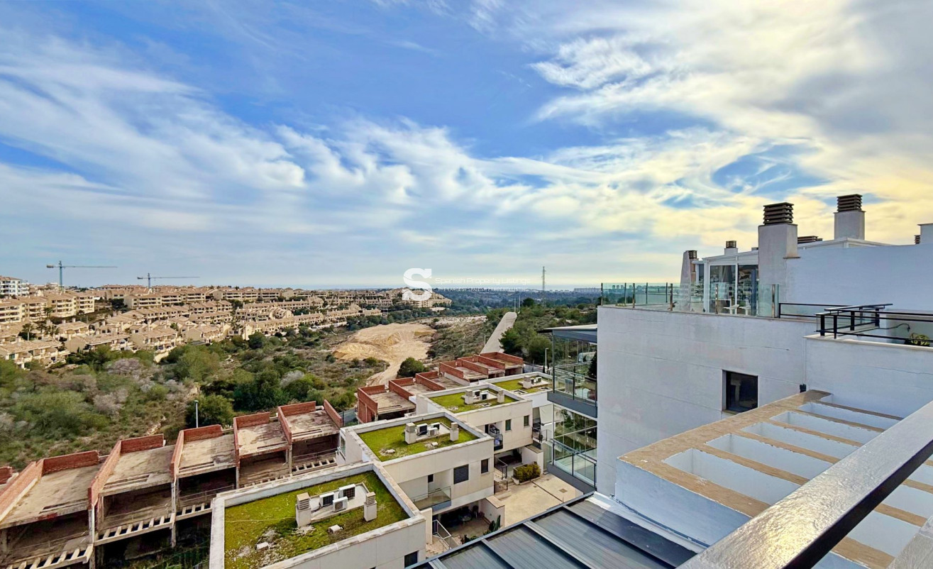 Resale - Apartment - Orihuela Costa - Campoamor