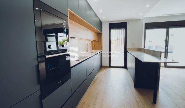 Nouvelle construction - Apartment - Redován