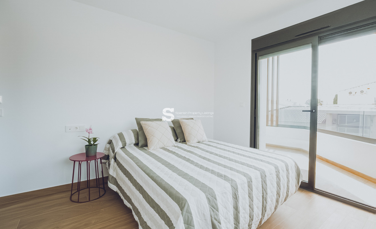 Nouvelle construction - Apartment - Redován