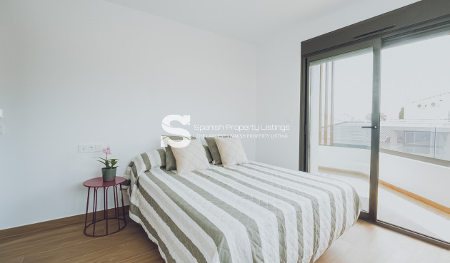 New Build - Penthouse - Redován