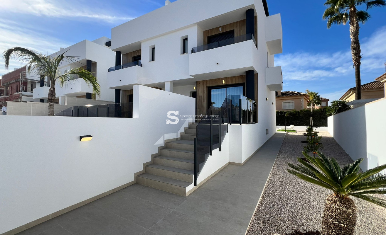 New Build - terraced - Benferri