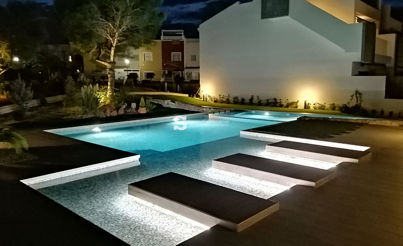 Nouvelle construction - high-bungalow - Torrevieja