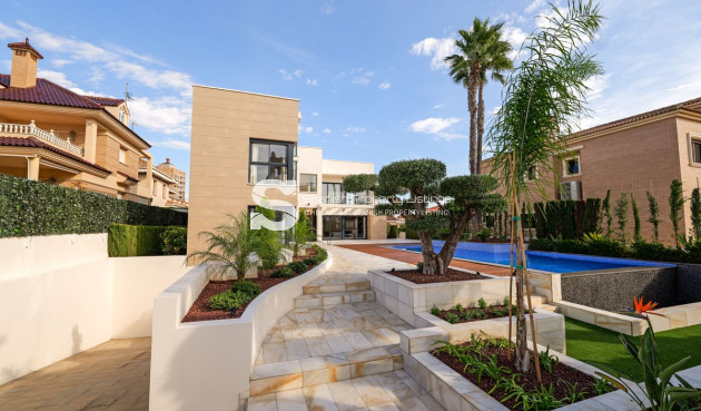 Obra nueva - Villa - Torrevieja