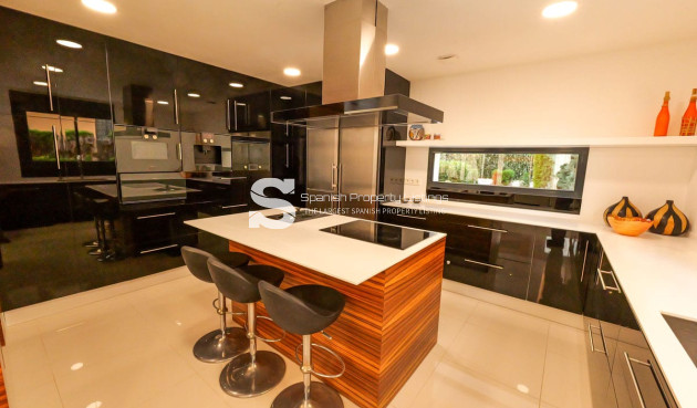 Obra nueva - Villa - Torrevieja