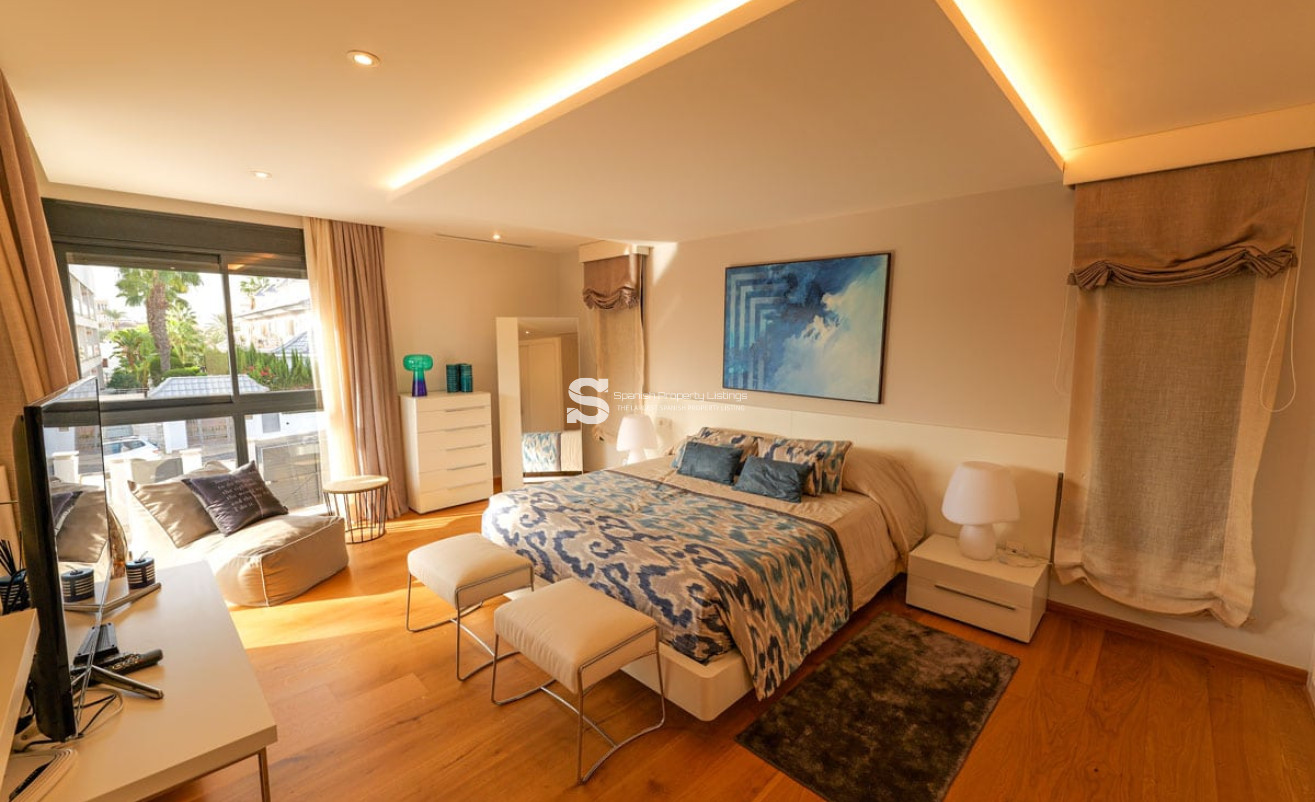 Obra nueva - Villa - Torrevieja