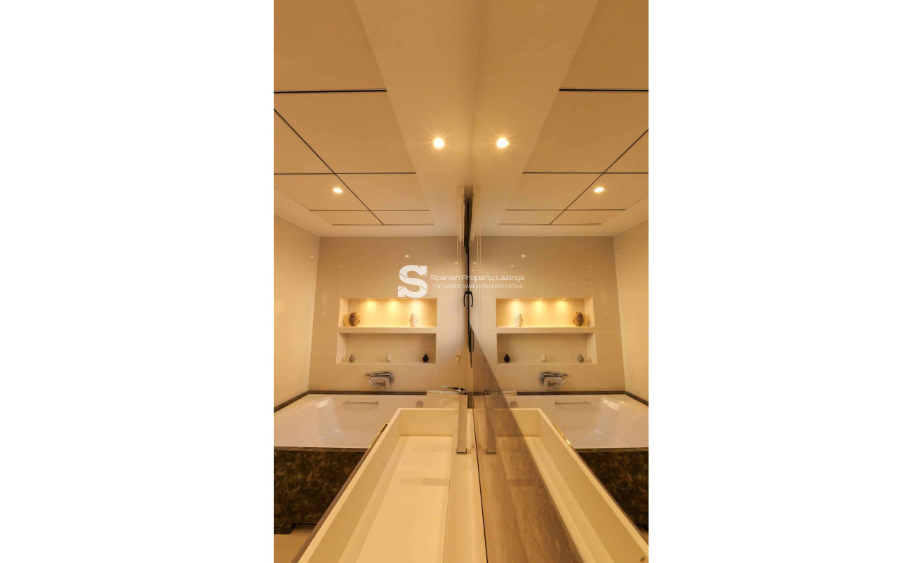 Obra nueva - Villa - Torrevieja
