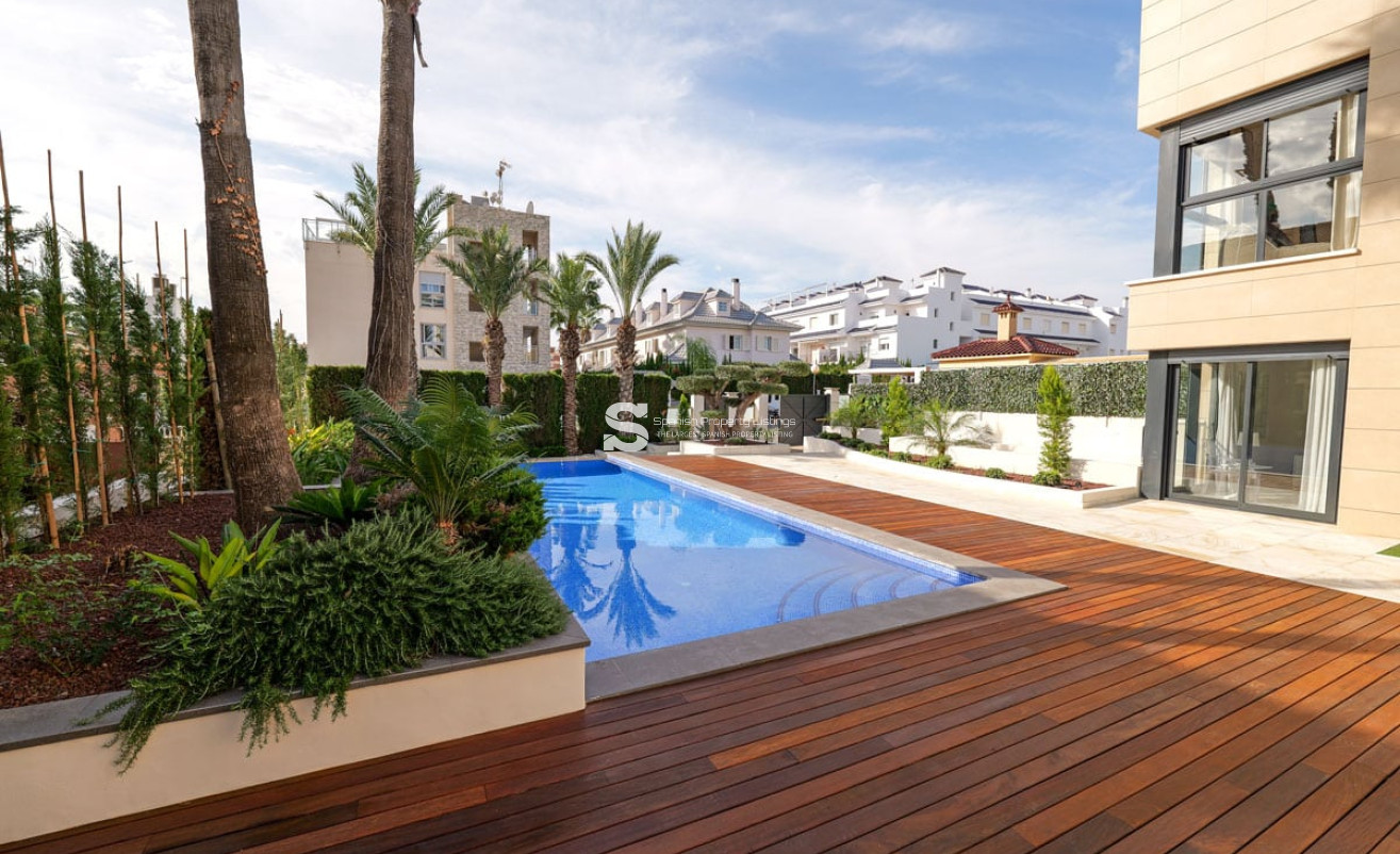 Obra nueva - Villa - Torrevieja