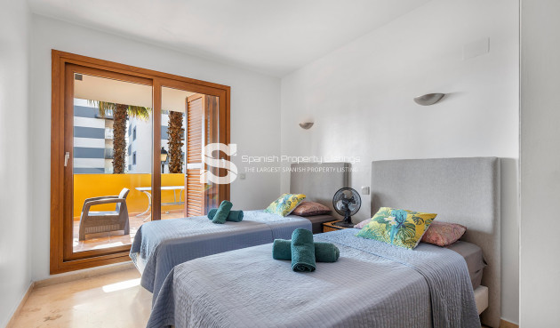 Resale - Apartment - Torrevieja - Punta Prima