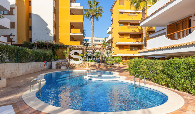 Resale - Apartment - Torrevieja - Punta Prima