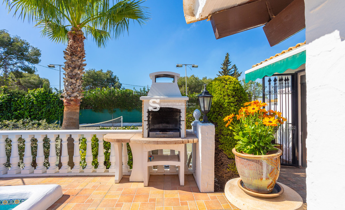 Resale - Villa - Orihuela - Orihuela Costa