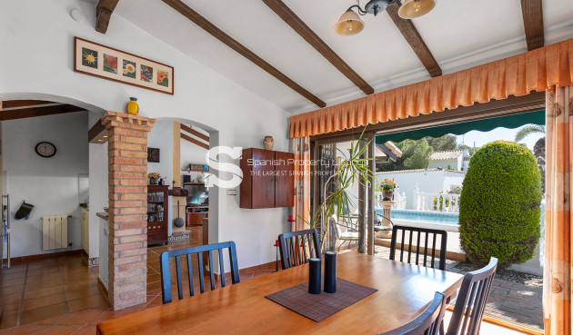 Resale - Villa - Orihuela - Orihuela Costa