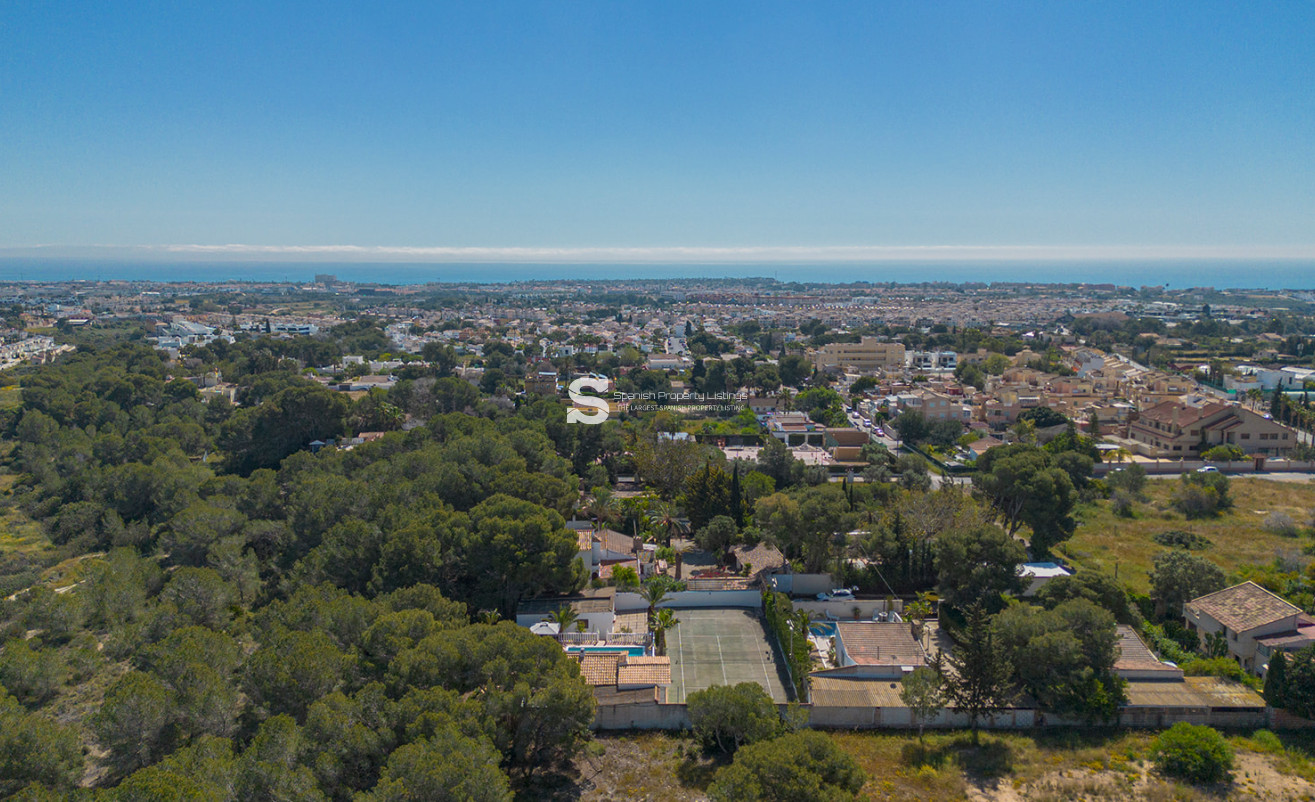 Resale - Villa - Orihuela - Orihuela Costa